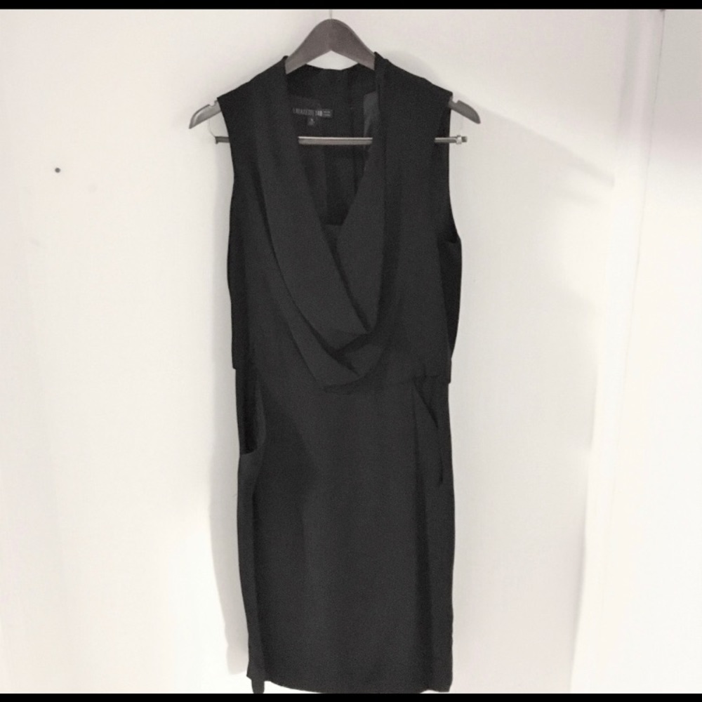 LaFayatte 148 New York black dress, perfect drape, back buttons, very ele